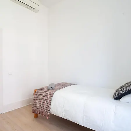 Avenida Liberdade Гостьовий будинок *